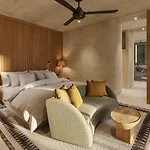 Mandarin Oriental, Costa Navarino