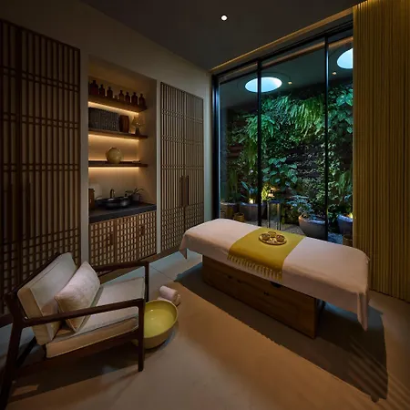 מלון Mandarin Oriental, Costa Navarino פילוס
