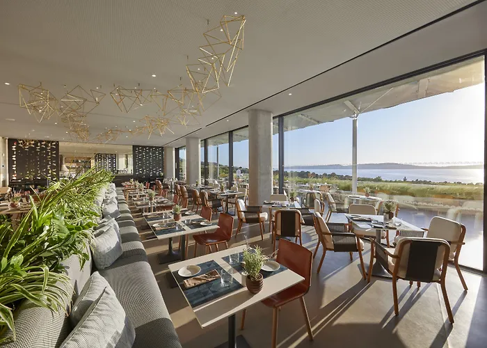 Mandarin Oriental, Costa Navarino 5* Pilos